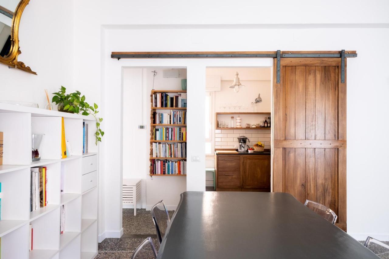 Domus Deiana Apartment Каляри Екстериор снимка
